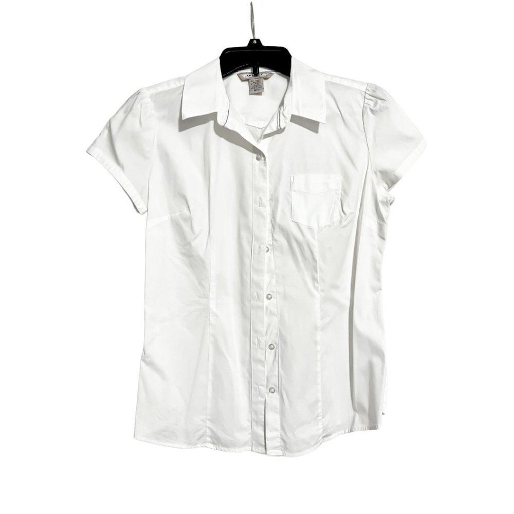 button up shirt / short sleeve / white